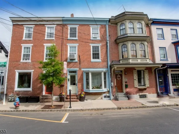 18 Church St, Lambertville City, NJ 08530