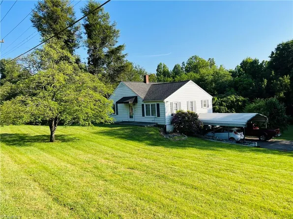 427 Austin Traphill Rd, Elkin, NC 28621