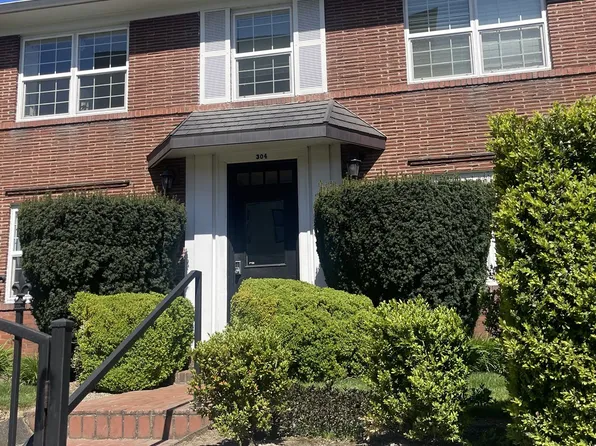 304 E 12th St APT A, Vancouver, WA 98660