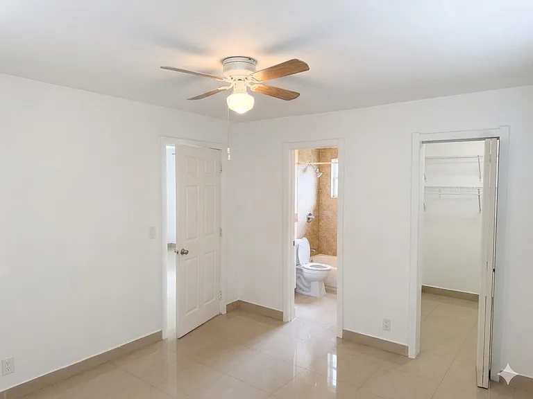 2318 Roosevelt St — Photo 10
