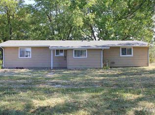 31722 N County Highway 16, London Mills, IL 61544