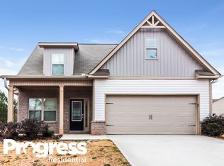 1015 Allegiance Dr, Locust Grove, GA 30248