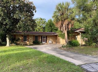 2 Spring Lake Way, Ocala, FL 34472