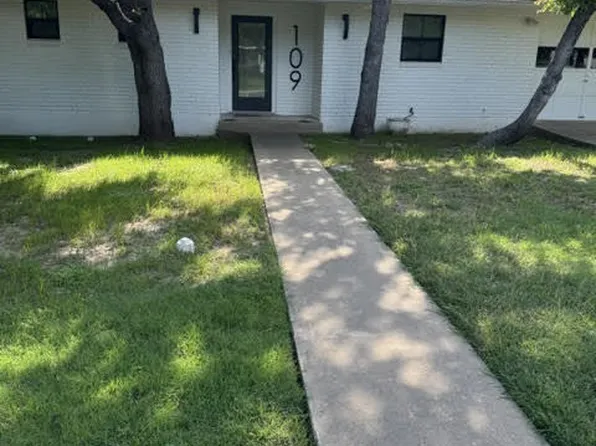 109 Glenwood Dr, Fredericksburg, TX 78624