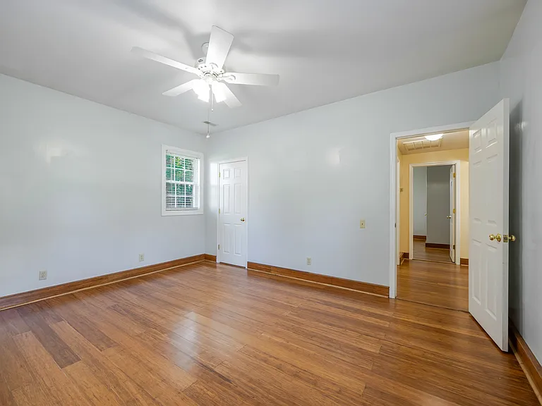 2621 1/2 W Willow Dr — Photo 15