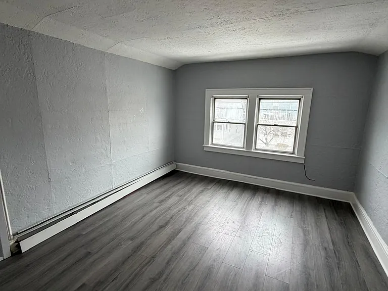 1112 Drake Ave #B — Photo 4