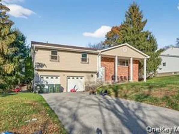 3 Roanoke Drive, Monroe, NY 10950