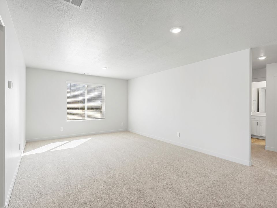 The Aspen floorplan interior image taken at a Meritage Homes community in Santaquin, UT.