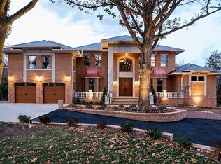 937 Utterback Store Rd, Great Falls, VA 22066