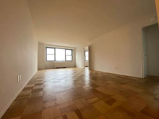 Rented by Bond New York | media 15