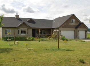 98 Rim Dr, Moyie Springs, ID 83845