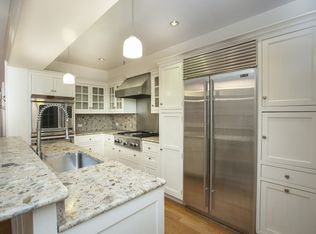27 W 10th St #G, New York, NY 10011