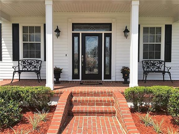 Come on up to the porch, sit a while, and enjoy the view of Lake Hamilton