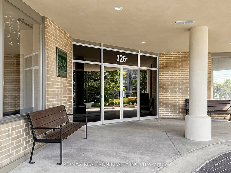 326 Major Mackenzie Dr E #307 — Photo 4