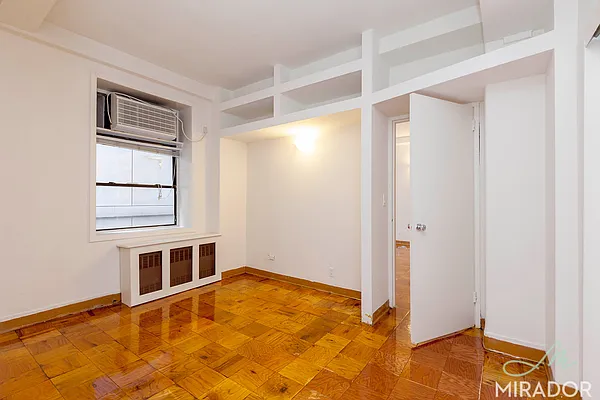 Rented by Mirador Real Estate | media 37