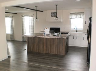 55 Drake Ln, Beecher, IL 60401