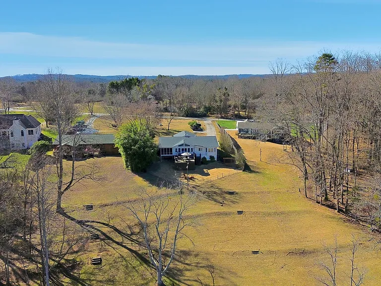 6137 Cool Springs Rd — Photo 22