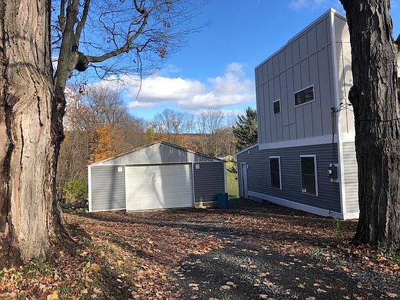 5th image of 40 Valley View Rd