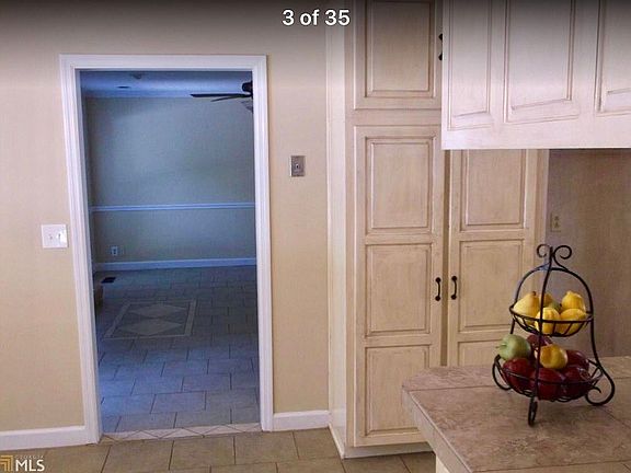 Kitchen pantry 