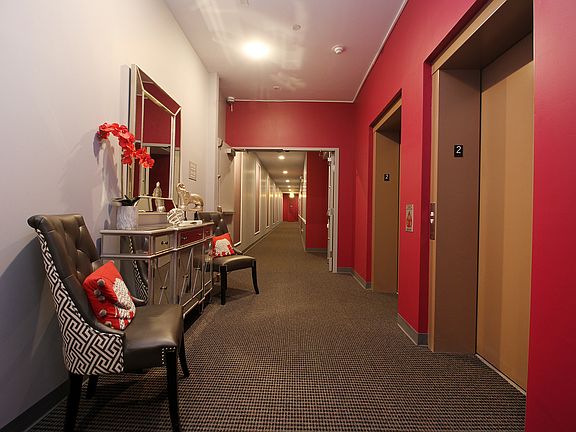 3rd image of 5100 W 96th St APT 224