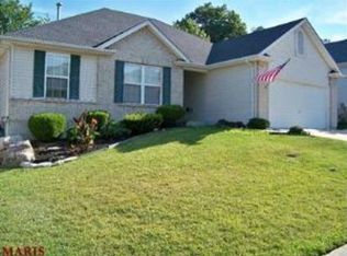 3525 Lakeview Heights Dr, Saint Louis, MO
