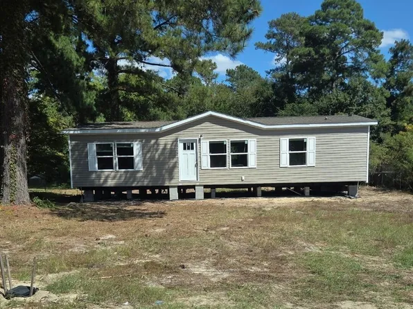 22281 Airbase Road, Laurinburg, NC 28352