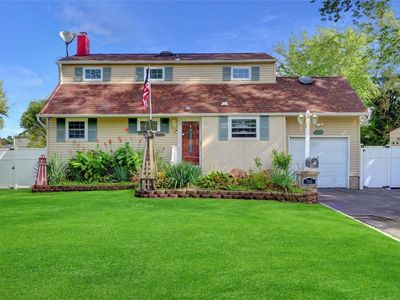 3111 Watch Hill Avenue, Medford, NY, 11763