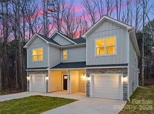 4205 Whispering Oaks Dr, Charlotte, NC 28213