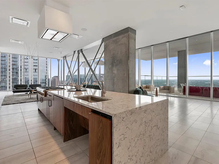 301 West Ave #2507 — Photo 32