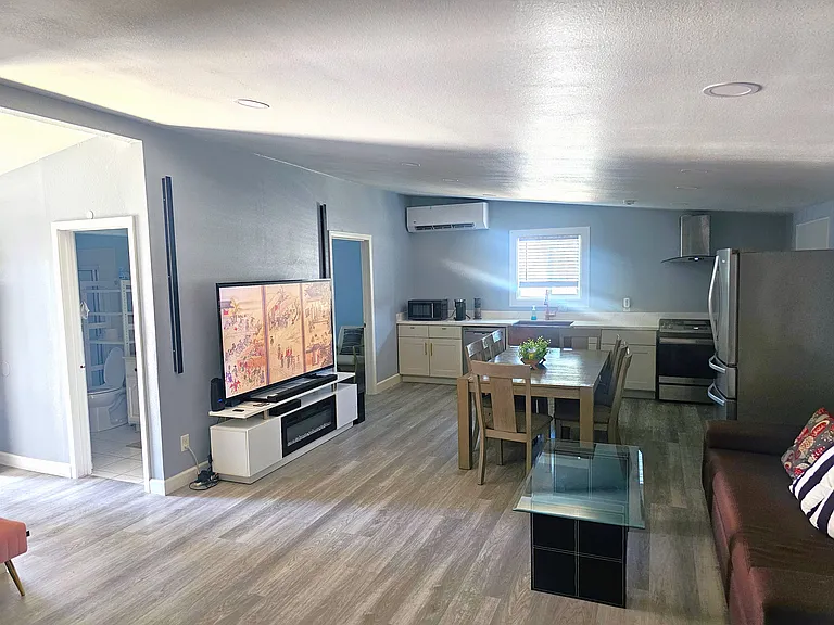 7911 Orangewood Ave #1S — Photo 3