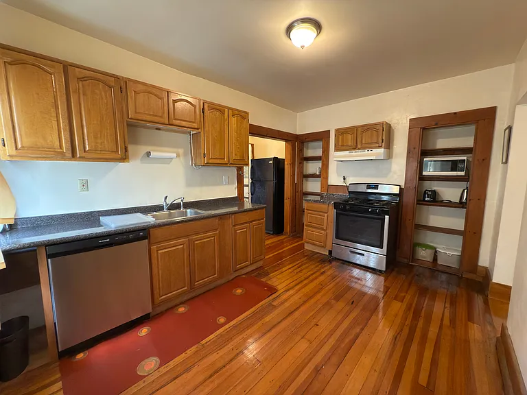 3965 Washington St #3R — Photo 3