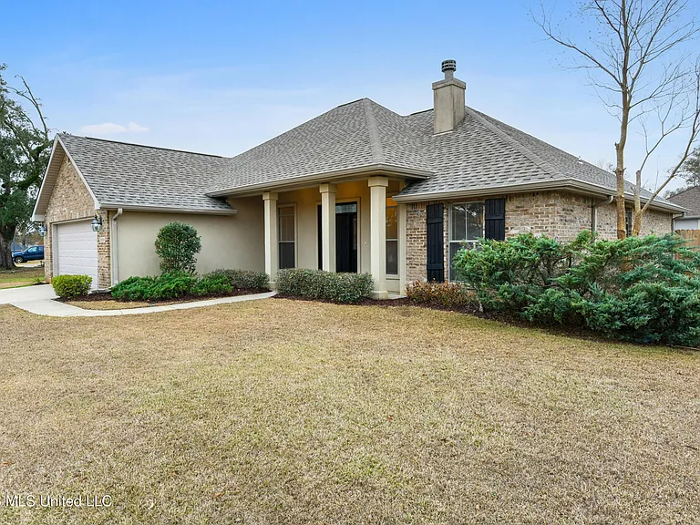 13636 Hidden Oaks Dr — Photo 4