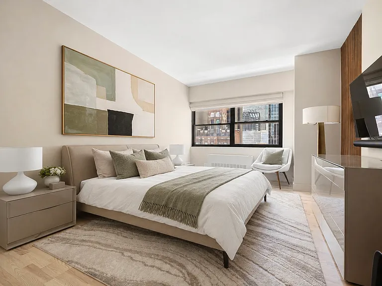 58 W 58th St #21F — Photo 7