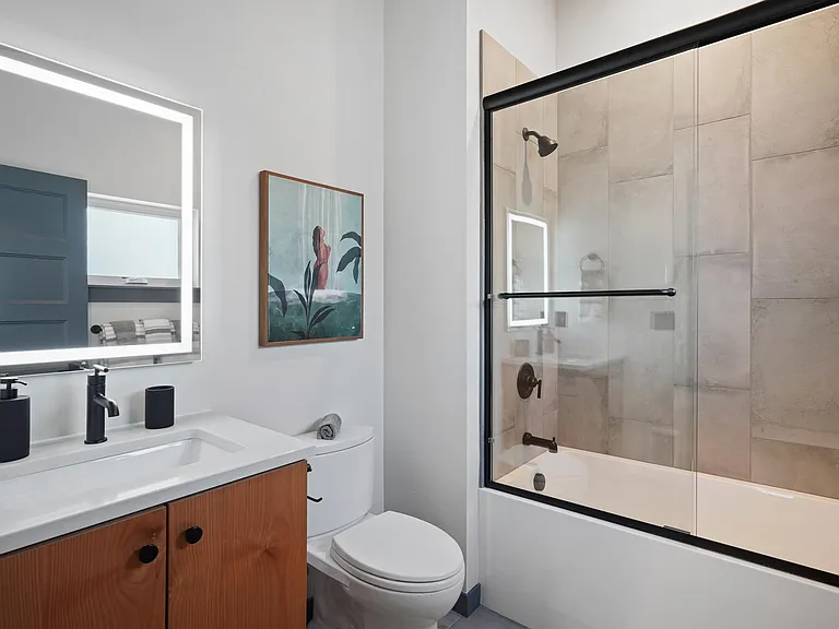 36 SW Roosevelt Ave — Photo 26