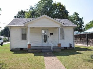 102 Slayden Ave, Waverly, TN 37185