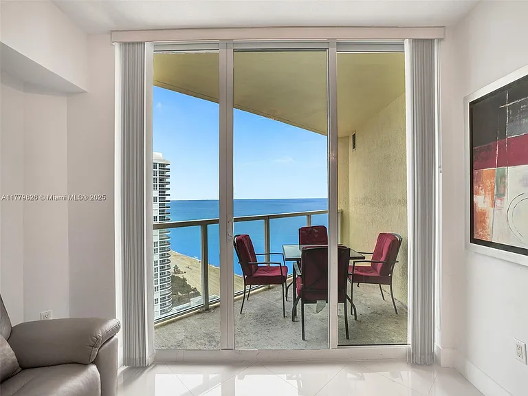 16699 Collins Ave #2305 — Photo 32