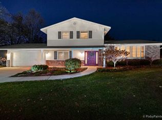 3790 Winston Dr, Hoffman Estates, IL 60192