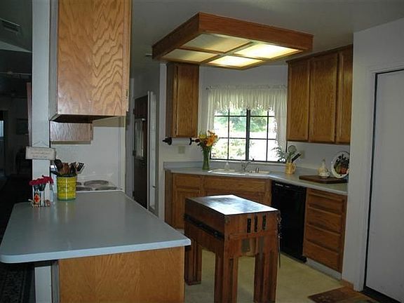 3rd image of 435 Villa Woods Dr