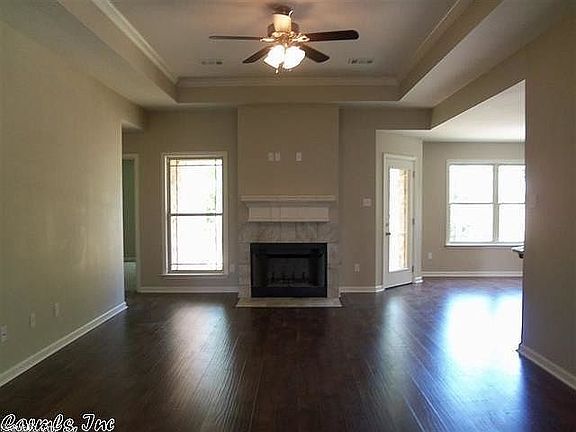 Unfurnished Living Room