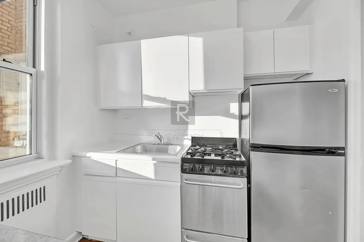 310 West 55th Street — Photo 3