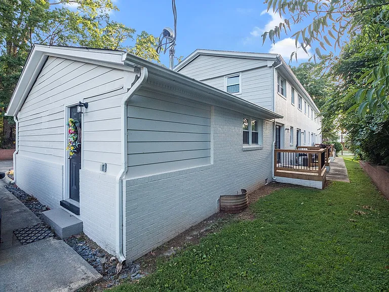 803 Starling Avenue — Photo 9