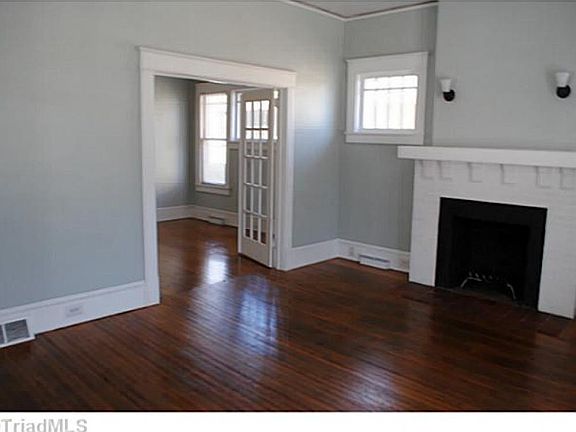 2nd image of 717 Percy St