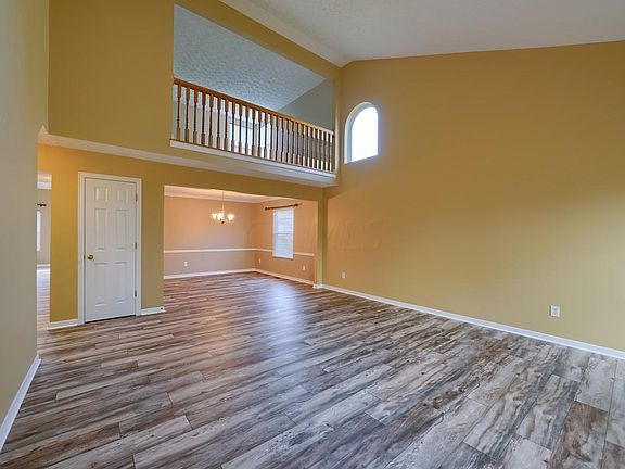 4th image of 6284 Beaumont Sq