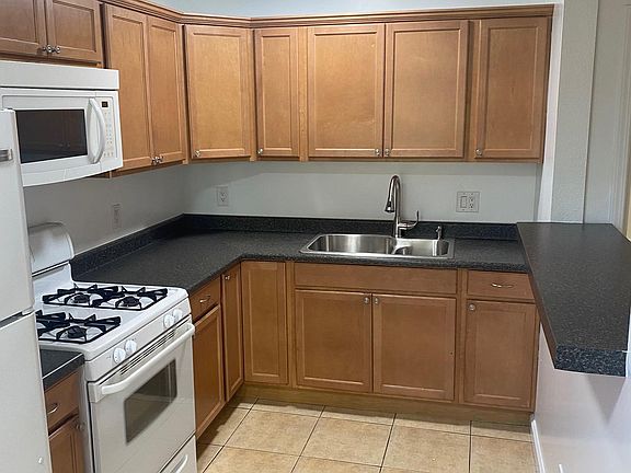 3rd image of 4626 E 7th St APT 2