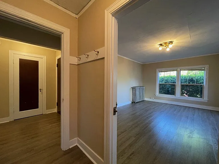 222 E Hamlin St — Photo 10