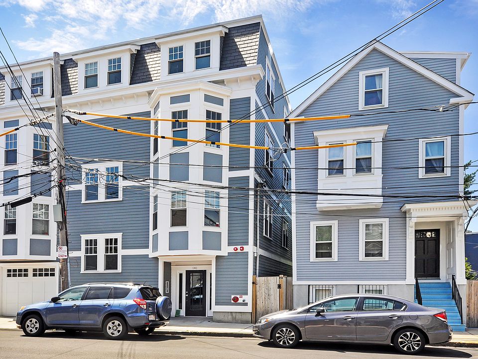 2nd image of 139 W 6th St