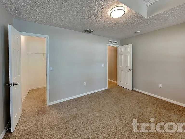 12945 Bridleford Dr — Photo 9
