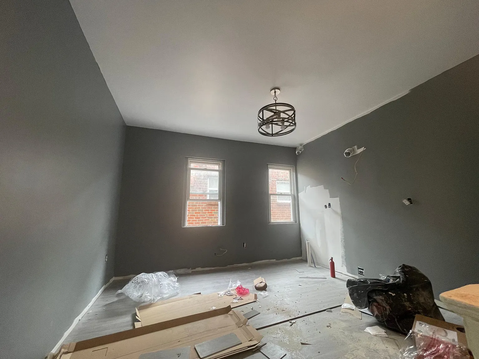 3 bed, 850 sqft, $1,200 — Photo 2