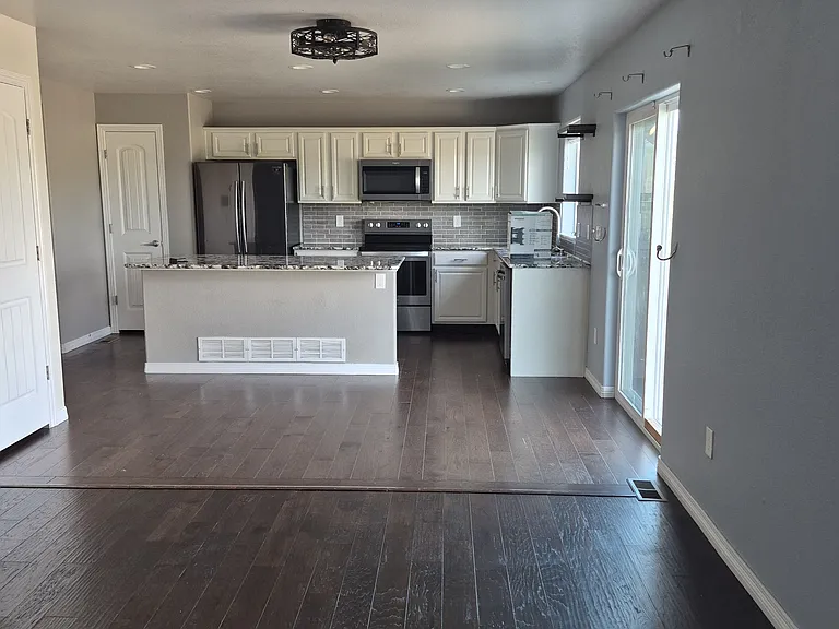 6941 Winnicut Dr — Photo 7