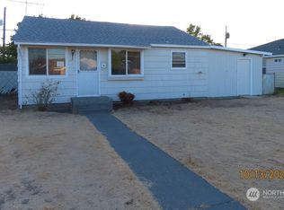 148 G St NE, Ephrata, WA 98823